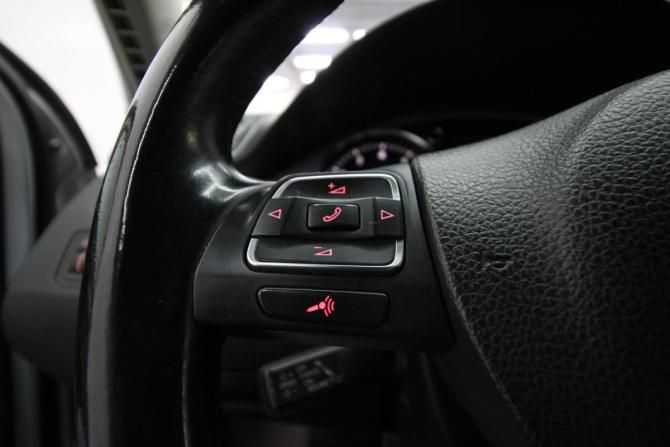 Volkswagen Passat B7 с пробегом 2013 года, цена 1 200 000 рублей, 228000 км, универсал, Автокод Объявления