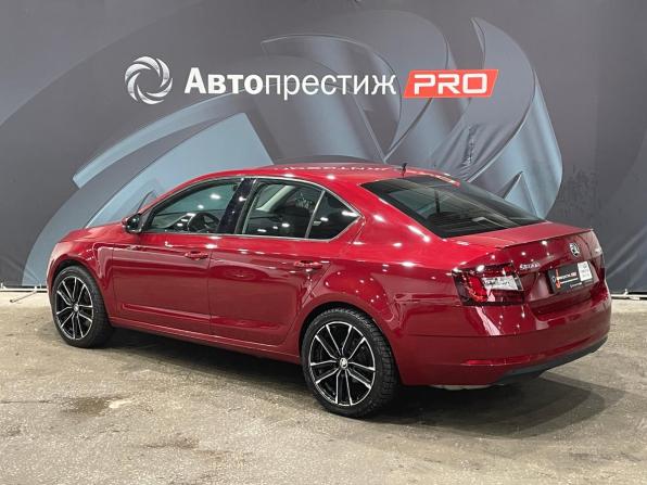 Skoda Octavia III (A7) Рестайлинг с пробегом 2017 года, цена 1 615 000 рублей, 198925 км, лифтбек, Автокод Объявления