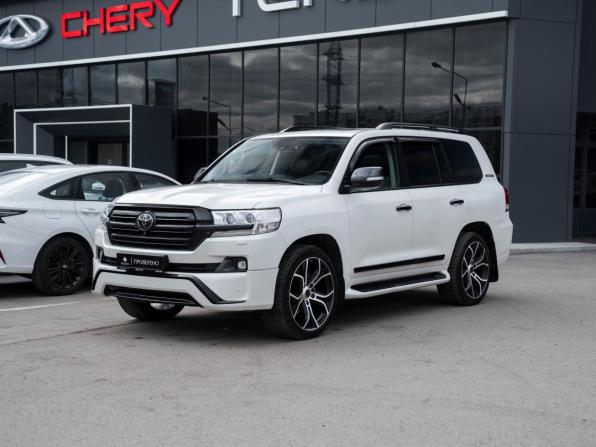 Toyota Land Cruiser 200 Series Рестайлинг 2 с пробегом 2017 года, цена 5 800 000 рублей, 197309 км, внедорожник, Автокод Объявления