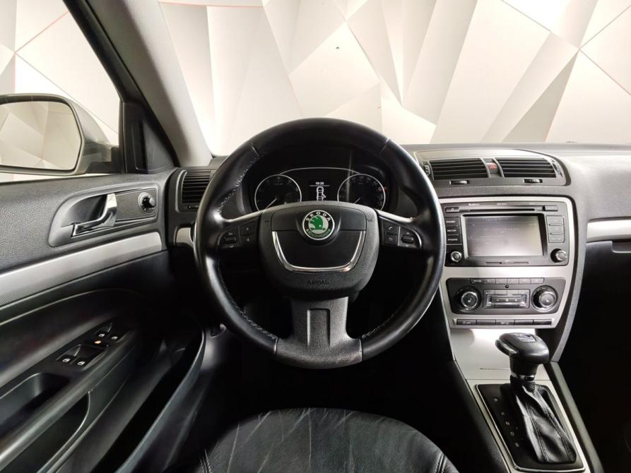 Skoda Octavia II (A5) Рестайлинг Москва  - изображение 20