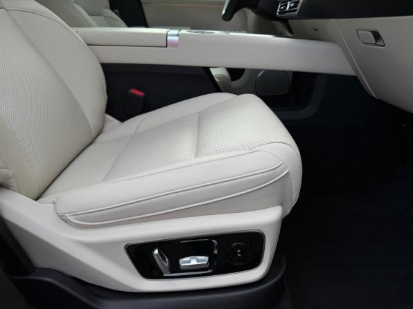 Li Auto (Lixiang) L7 I с пробегом 2024 года, цена 7 290 000 рублей, 1642 км, внедорожник, Автокод Объявления