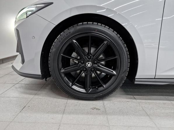 Changan UNI-V I с пробегом 2023 года, цена 2 170 000 рублей, 40444 км, лифтбек, Автокод Объявления