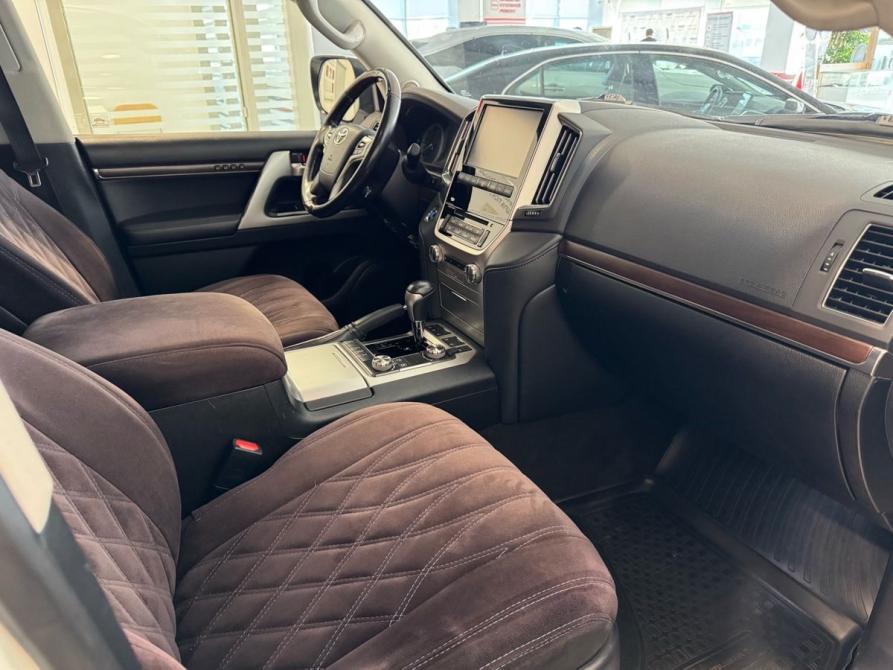 Toyota Land Cruiser 200 Series Рестайлинг 2 Омск  - изображение 16