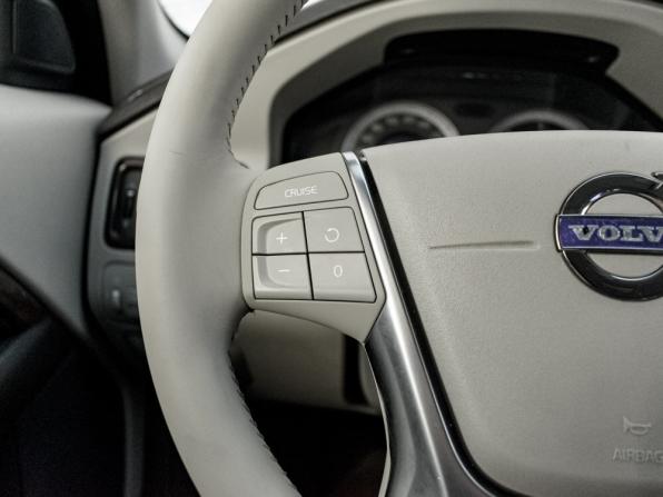 Volvo XC70 II с пробегом 2010 года, цена 1 395 000 рублей, 303833 км, универсал, Автокод Объявления