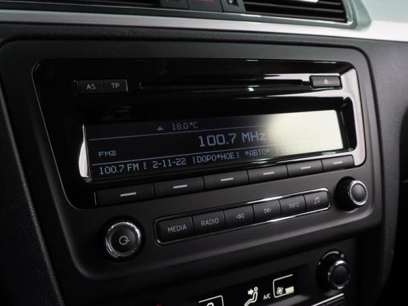 Skoda Rapid I с пробегом 2014 года, цена 899 000 рублей, 192009 км, лифтбек, Автокод Объявления
