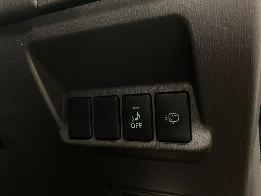 Toyota Prius Alpha I (ZVW40/41) Челябинск  - изображение 16