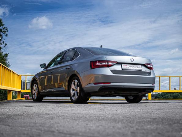 Skoda Superb III с пробегом 2017 года, цена 1 678 000 рублей, 175935 км, лифтбек, Автокод Объявления