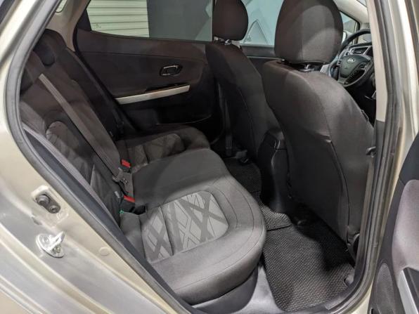 Kia Ceed II Рестайлинг с пробегом 2015 года, цена 1 035 000 рублей, 113809 км, хэтчбек, Автокод Объявления