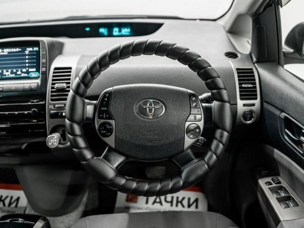 Toyota Prius II Рестайлинг (XW20) с пробегом 2008 года, цена 675 000 рублей, 279096 км, лифтбек, Автокод Объявления