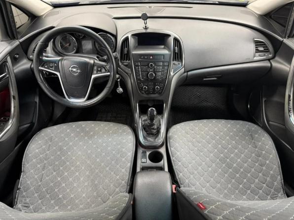 Opel Astra J с пробегом 2010 года, цена 395 380 рублей, 378181 км, хэтчбек, Автокод Объявления
