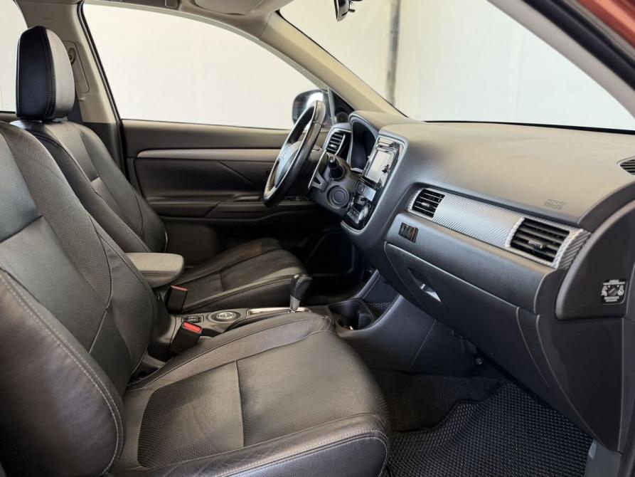 Mitsubishi Outlander III Псков  - изображение 12