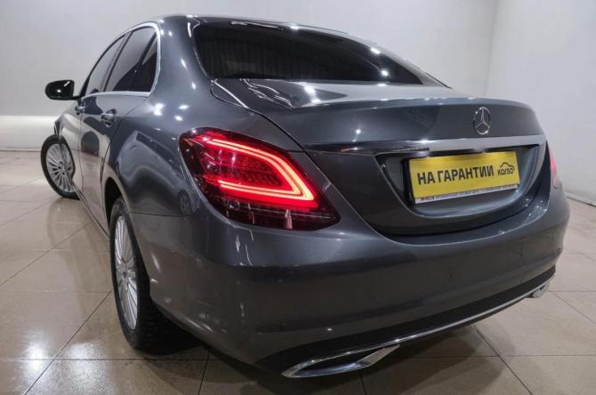 Mercedes-Benz C-Класс IV (W205) Рестайлинг с пробегом 2019 года, цена 3 659 000 рублей, 136000 км, седан, Автокод Объявления