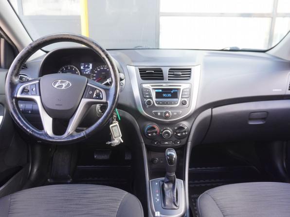 Hyundai Solaris I Рестайлинг с пробегом 2014 года, цена 990 000 рублей, 151860 км, седан, Автокод Объявления