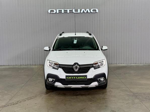 Renault Sandero II Рестайлинг с пробегом 2021 года, цена 1 397 000 рублей, 35814 км, хэтчбек, Автокод Объявления