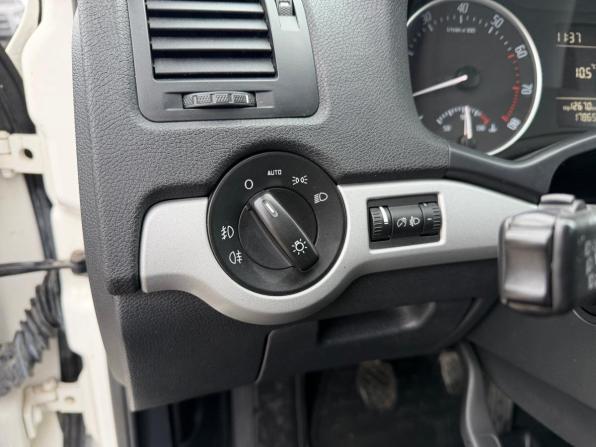 Skoda Octavia II (A5) Рестайлинг с пробегом 2013 года, цена 930 000 рублей, 178619 км, лифтбек, Автокод Объявления