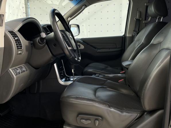 Nissan Pathfinder III Рестайлинг с пробегом 2011 года, цена 1 750 000 рублей, 132712 км, внедорожник, Автокод Объявления