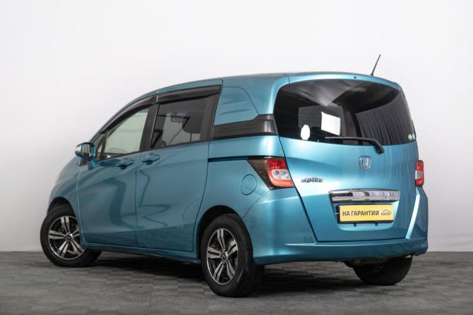 Honda Freed I Рестайлинг с пробегом 2013 года, цена 1 279 000 рублей, 96000 км, компактвэн, Автокод Объявления