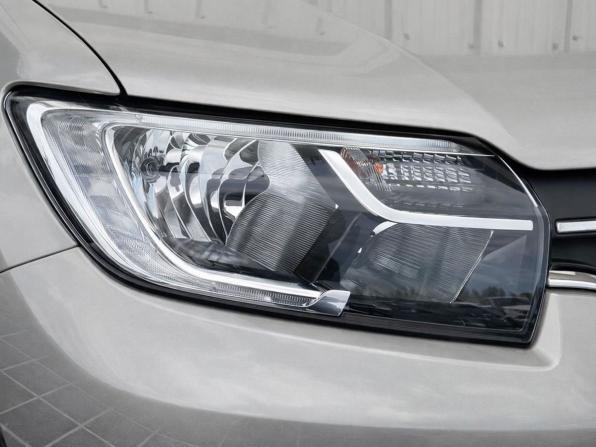 Renault Sandero II Рестайлинг с пробегом 2018 года, цена 1 367 000 рублей, 39772 км, хэтчбек, Автокод Объявления