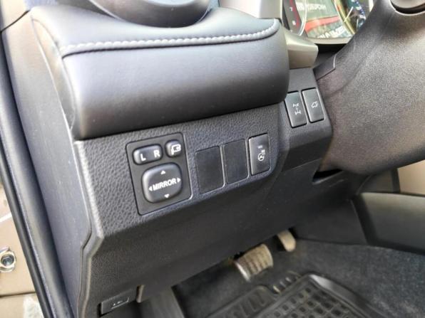 Toyota RAV4 IV (XA40) Рестайлинг с пробегом 2017 года, цена 2 761 500 рублей, 121877 км, внедорожник, Автокод Объявления