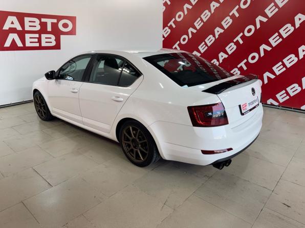 Skoda Octavia III (A7) с пробегом 2015 года, цена 1 290 000 рублей, 157560 км, лифтбек, Автокод Объявления