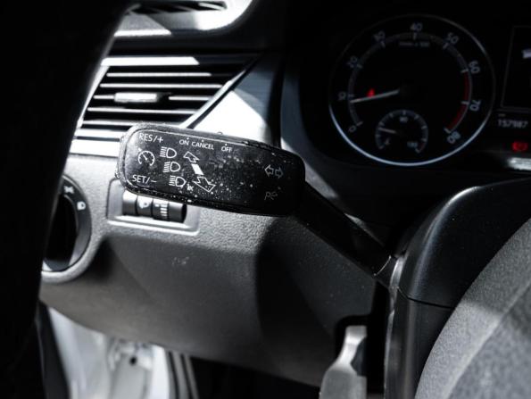 Skoda Rapid I Рестайлинг с пробегом 2018 года, цена 1 430 000 рублей, 157987 км, лифтбек, Автокод Объявления