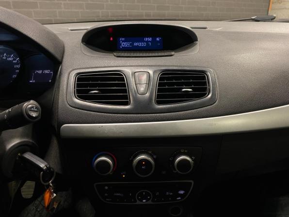 Renault Fluence I с пробегом 2012 года, цена 700 000 рублей, 148189 км, седан, Автокод Объявления