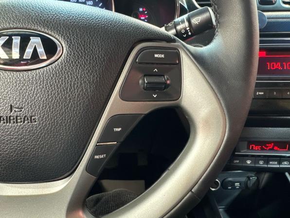 Kia Rio III Рестайлинг с пробегом 2015 года, цена 970 000 рублей, 144322 км, седан, Автокод Объявления