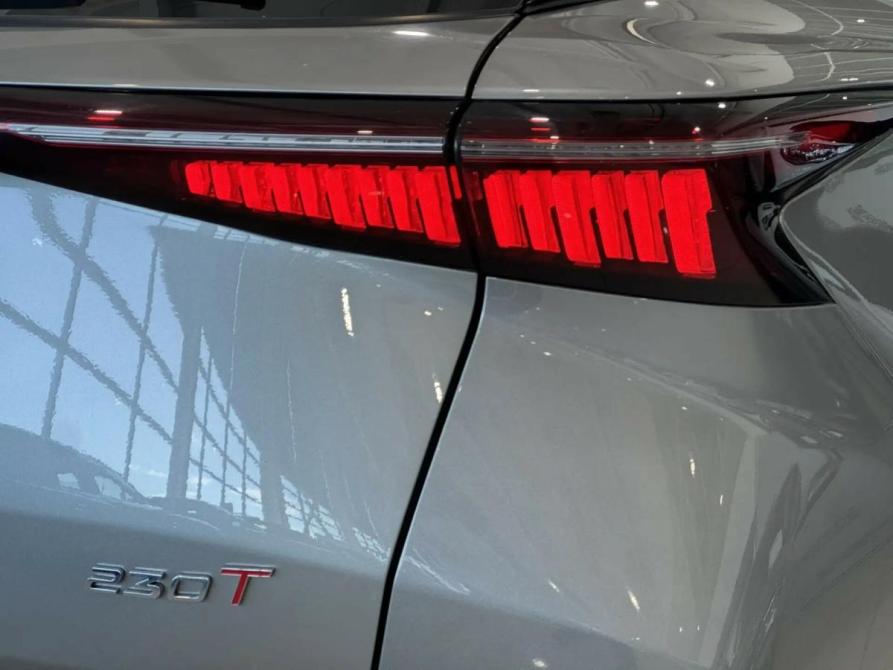 Omoda C5 I Оренбург  - изображение 11