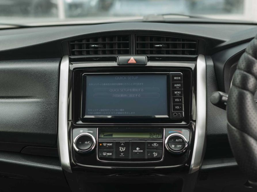Toyota Corolla XI (E160 E170 E180) Рестайлинг 1 Новосибирск  - изображение 14