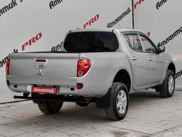 Mitsubishi L200 IV с пробегом 2013 года, цена 1 390 000 рублей, 215814 км, пикап, Автокод Объявления