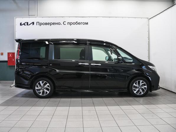 Honda Stepwgn V с пробегом 2016 года, цена 1 650 000 рублей, 158846 км, минивэн, Автокод Объявления