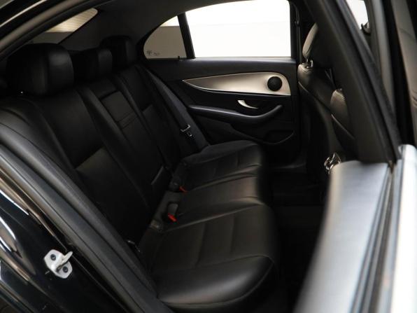 Mercedes-Benz E-Класс V (W213 S213 C238) с пробегом 2019 года, цена 3 020 046 рублей, 90825 км, седан, Автокод Объявления