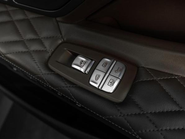 BMW 7 серии VI (G11/G12) Рестайлинг с пробегом 2019 года, цена 6 299 000 рублей, 92946 км, седан, Автокод Объявления