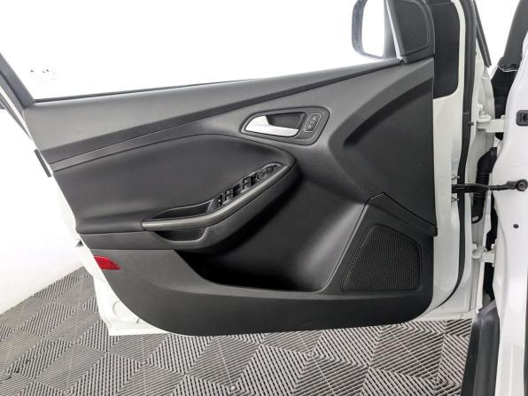 Ford Focus III Рестайлинг с пробегом 2018 года, цена 1 180 000 рублей, 87556 км, хэтчбек, Автокод Объявления