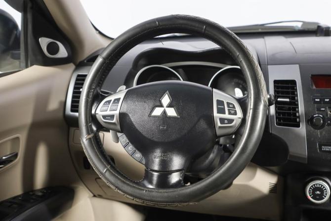 Mitsubishi Outlander II с пробегом 2008 года, цена 999 000 рублей, 205000 км, внедорожник, Автокод Объявления