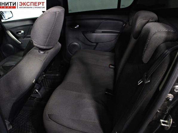 Renault Sandero II с пробегом 2016 года, цена 977 000 рублей, 82738 км, хэтчбек, Автокод Объявления