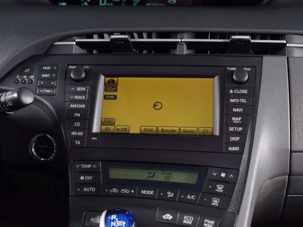 Toyota Prius III (XW30) с пробегом 2009 года, цена 1 114 995 рублей, 284190 км, лифтбек, Автокод Объявления