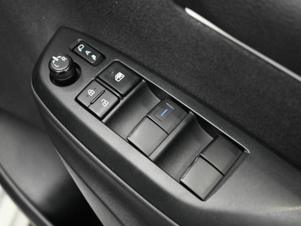 Toyota Yaris IV с пробегом 2021 года, цена 1 250 000 рублей, 94753 км, хэтчбек, Автокод Объявления