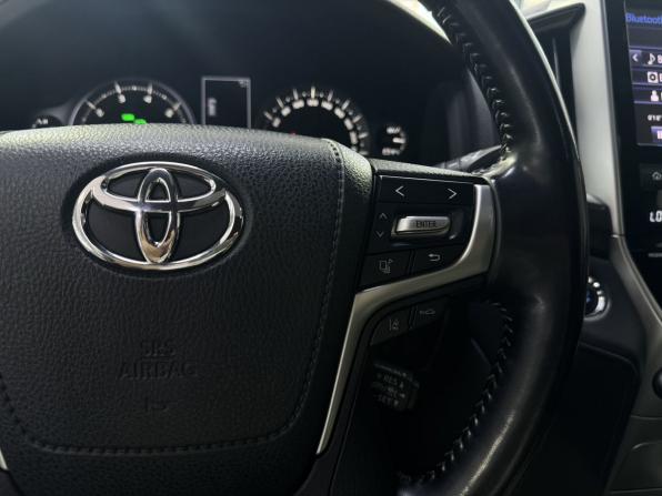 Toyota Land Cruiser 200 Series Рестайлинг 2 с пробегом 2020 года, цена 9 050 000 рублей, 92876 км, внедорожник, Автокод Объявления