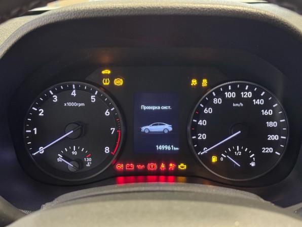 Hyundai Solaris II с пробегом 2018 года, цена 1 299 000 рублей, 149959 км, седан, Автокод Объявления