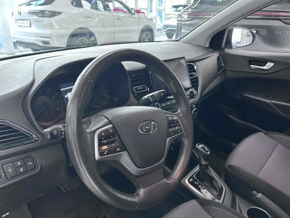 Hyundai Solaris II Рестайлинг с пробегом 2021 года, цена 1 594 000 рублей, 101900 км, седан, Автокод Объявления