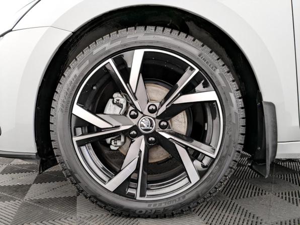 Skoda Octavia IV (A8) с пробегом 2024 года, цена 3 165 000 рублей, 13677 км, лифтбек, Автокод Объявления
