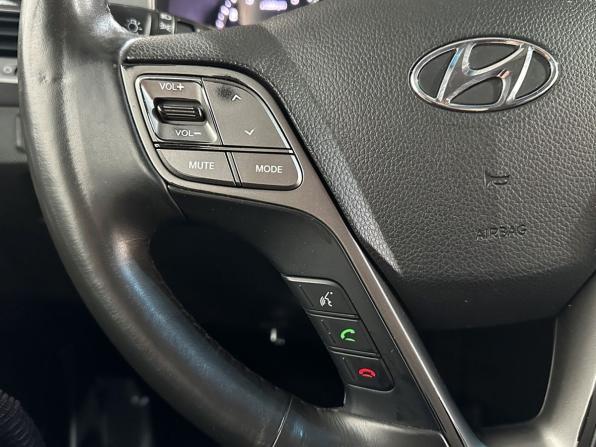 Hyundai Santa Fe III Рестайлинг с пробегом 2016 года, цена 2 150 000 рублей, 151455 км, внедорожник, Автокод Объявления