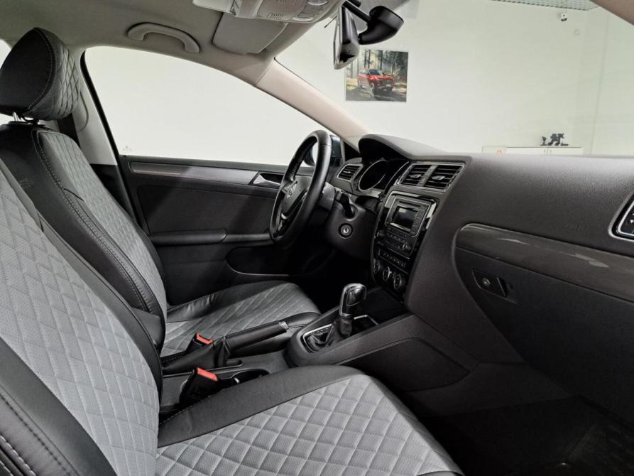 Volkswagen Jetta VI Рестайлинг Казань  - изображение 13