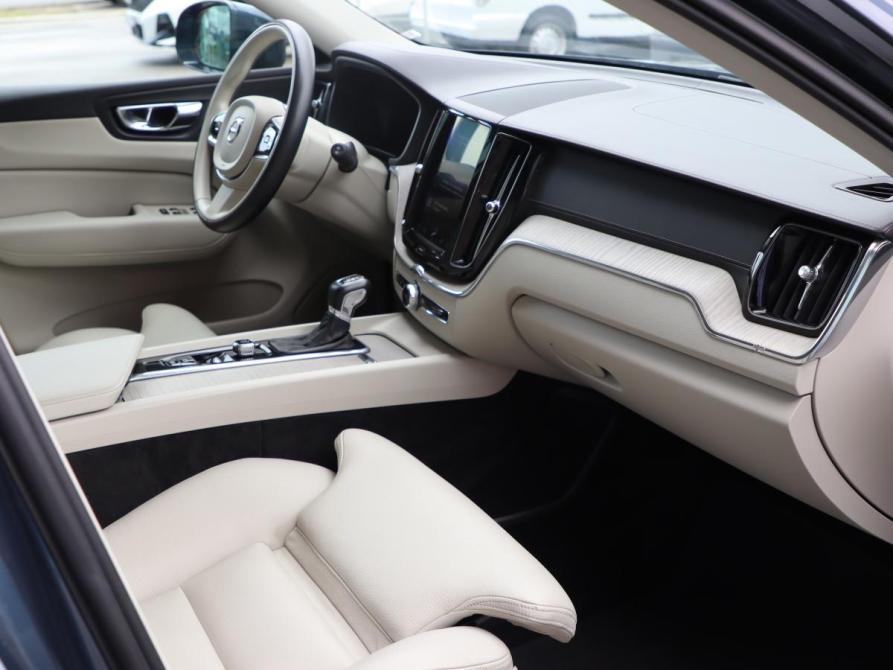 Volvo XC60 II Санкт-Петербург  - изображение 13