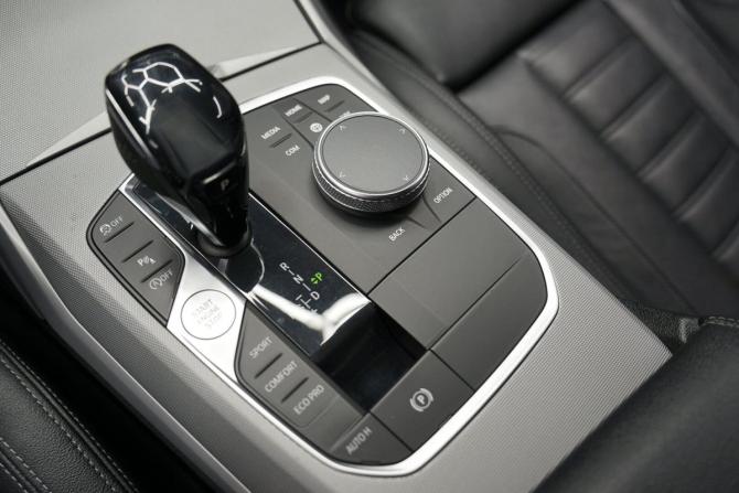 BMW 3 серии VII (G2x) с пробегом 2019 года, цена 3 340 000 рублей, 107000 км, седан, Автокод Объявления