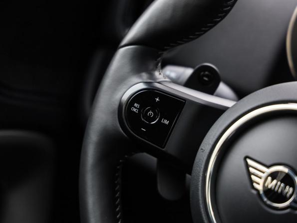 Mini Countryman II Рестайлинг с пробегом 2021 года, цена 3 369 000 рублей, 142999 км, внедорожник, Автокод Объявления