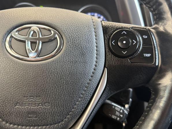 Toyota RAV4 IV (XA40) Рестайлинг с пробегом 2017 года, цена 1 770 000 рублей, 283000 км, внедорожник, Автокод Объявления