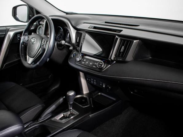 Toyota RAV4 IV (XA40) Рестайлинг с пробегом 2018 года, цена 2 775 000 рублей, 89250 км, внедорожник, Автокод Объявления