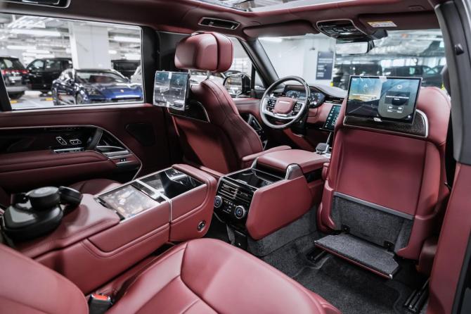 Новый Land Rover Range Rover V 2026 года, цена 27 500 000 рублей, внедорожник, Автокод Объявления